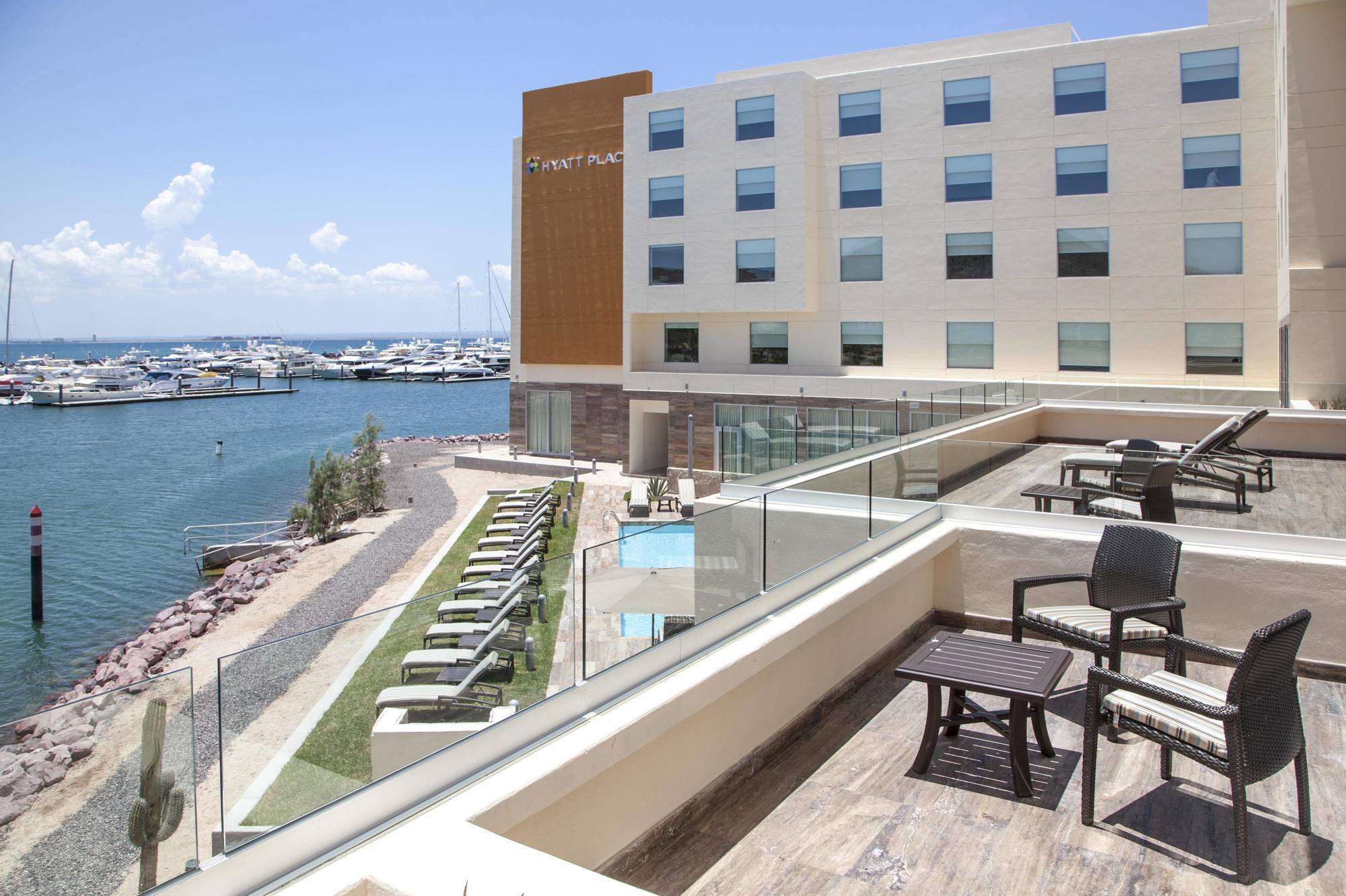 Courtyard By Marriott La Paz Baja California Sur Hotel Exterior photo