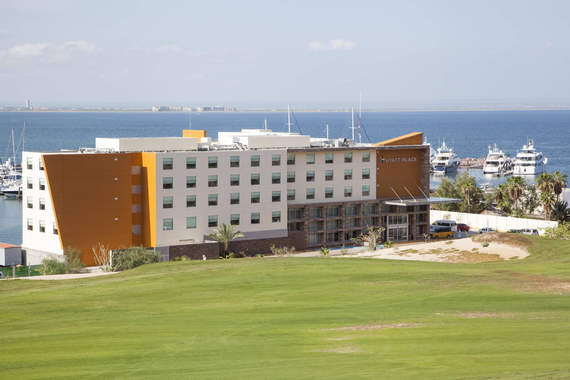 Courtyard By Marriott La Paz Baja California Sur Hotel Exterior photo